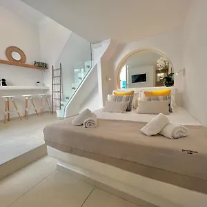 Thanos Place By Dival Apartment